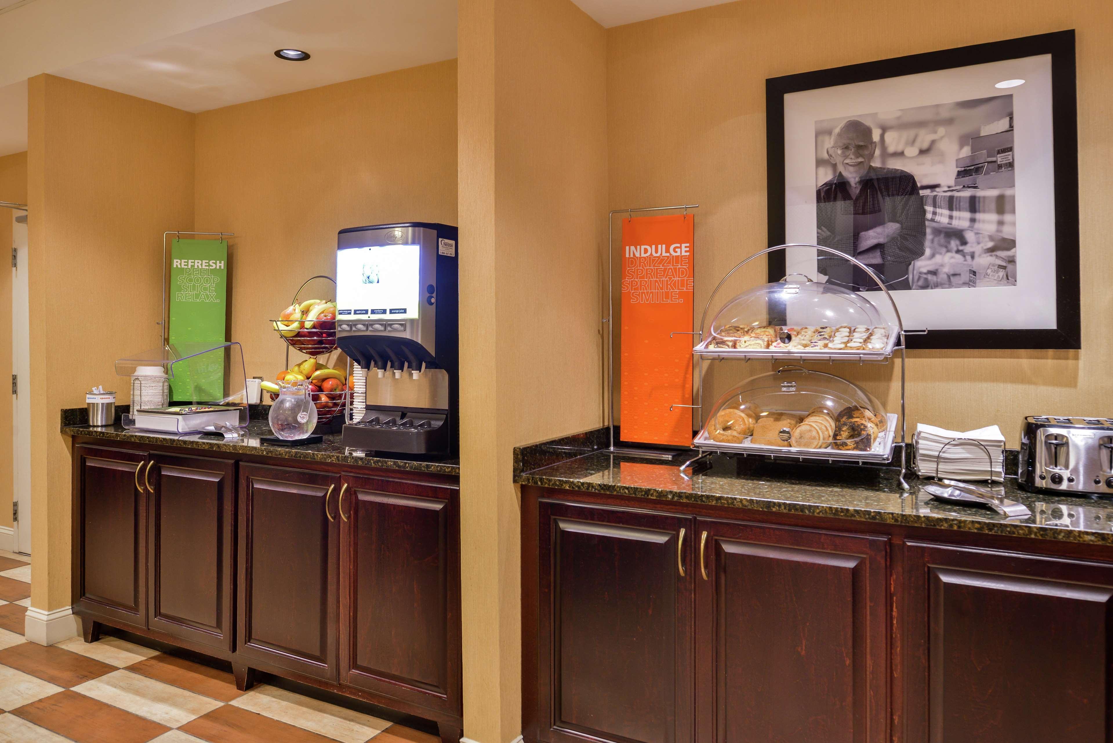 Hampton Inn Jackson-College Avenue Εξωτερικό φωτογραφία