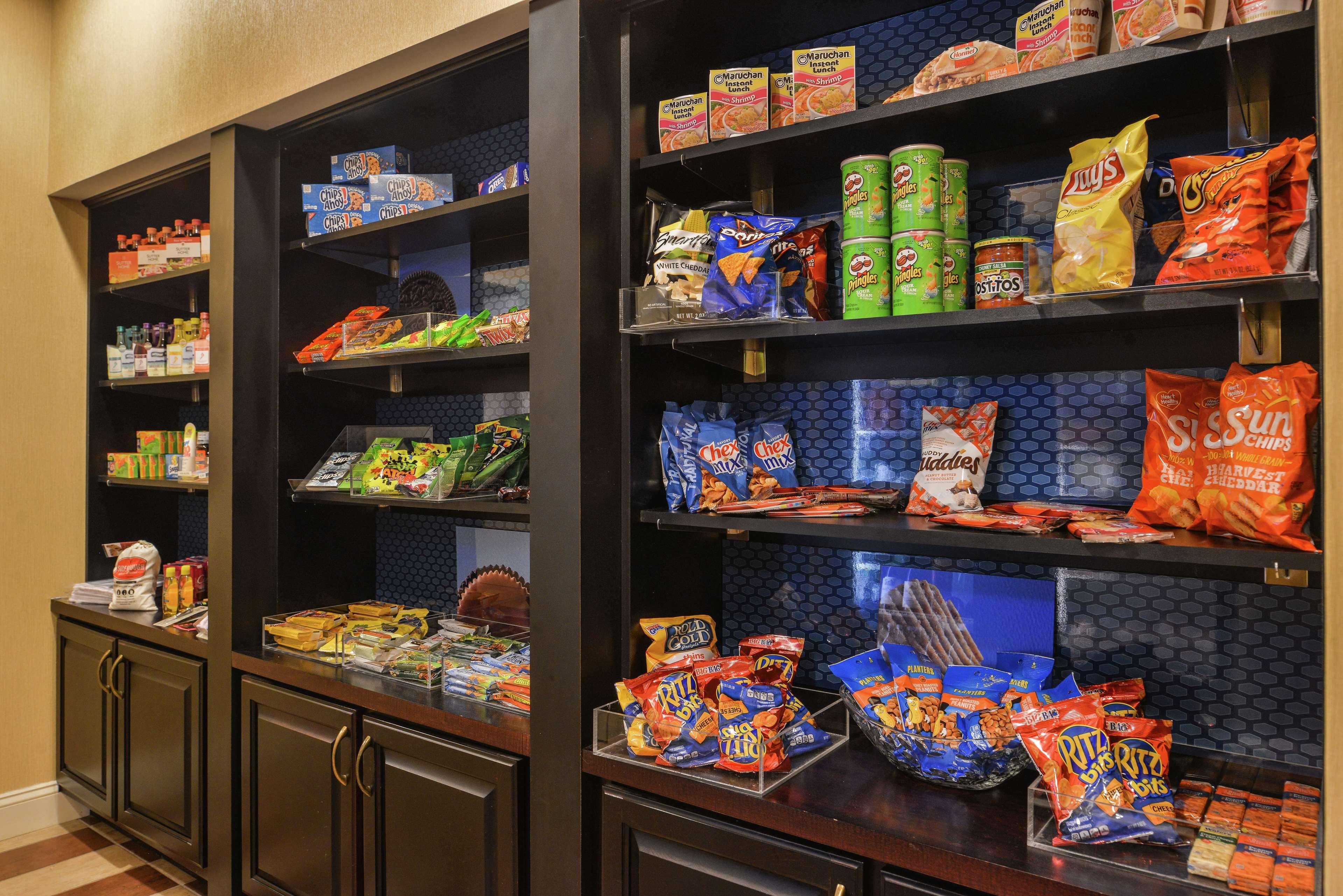 Hampton Inn Jackson-College Avenue Εξωτερικό φωτογραφία