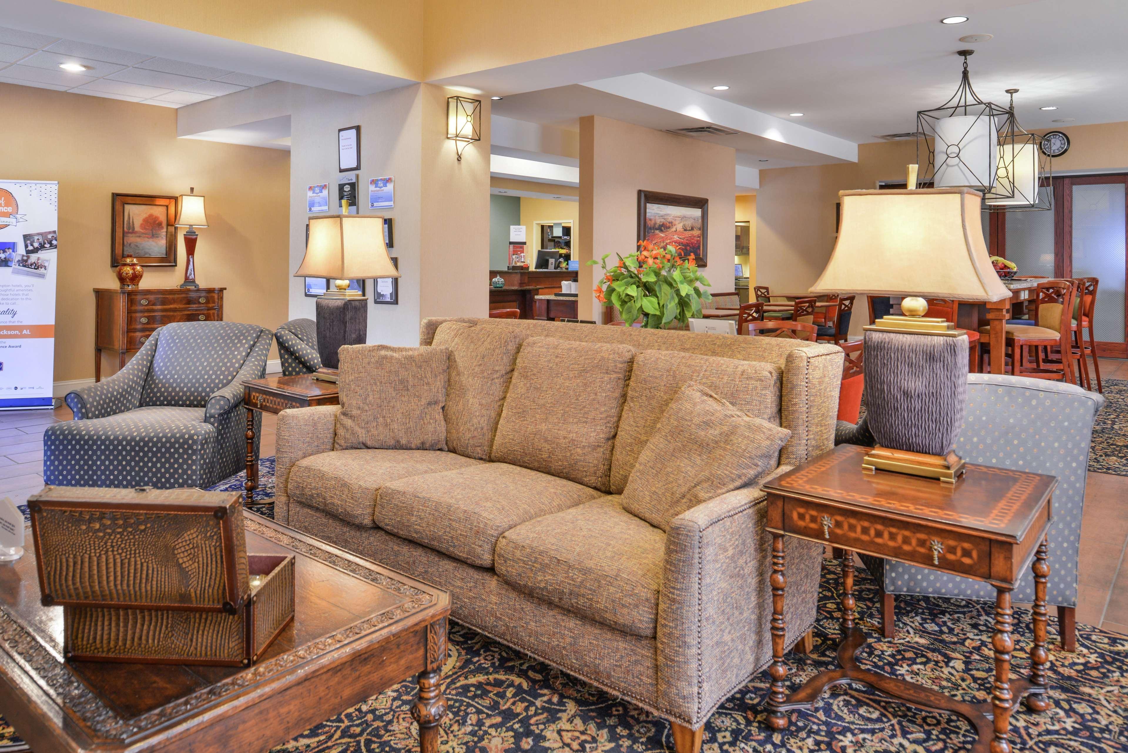 Hampton Inn Jackson-College Avenue Εξωτερικό φωτογραφία