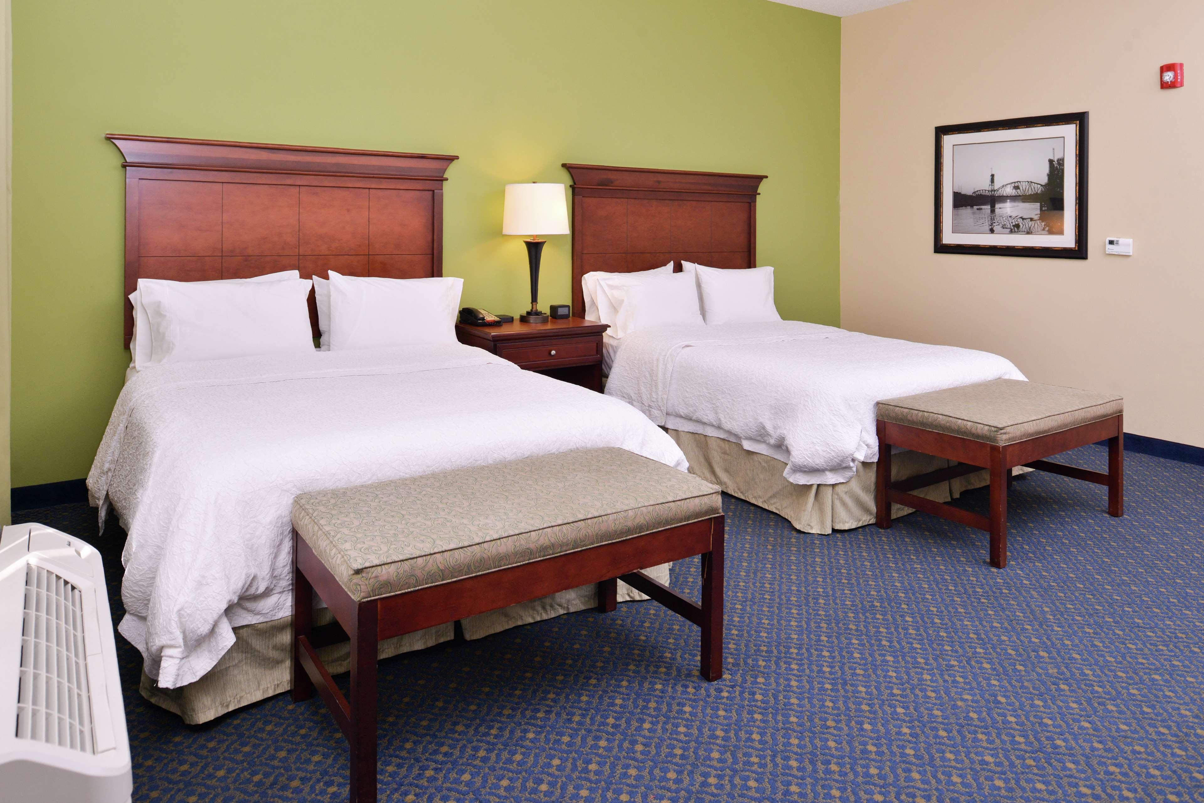 Hampton Inn Jackson-College Avenue Εξωτερικό φωτογραφία