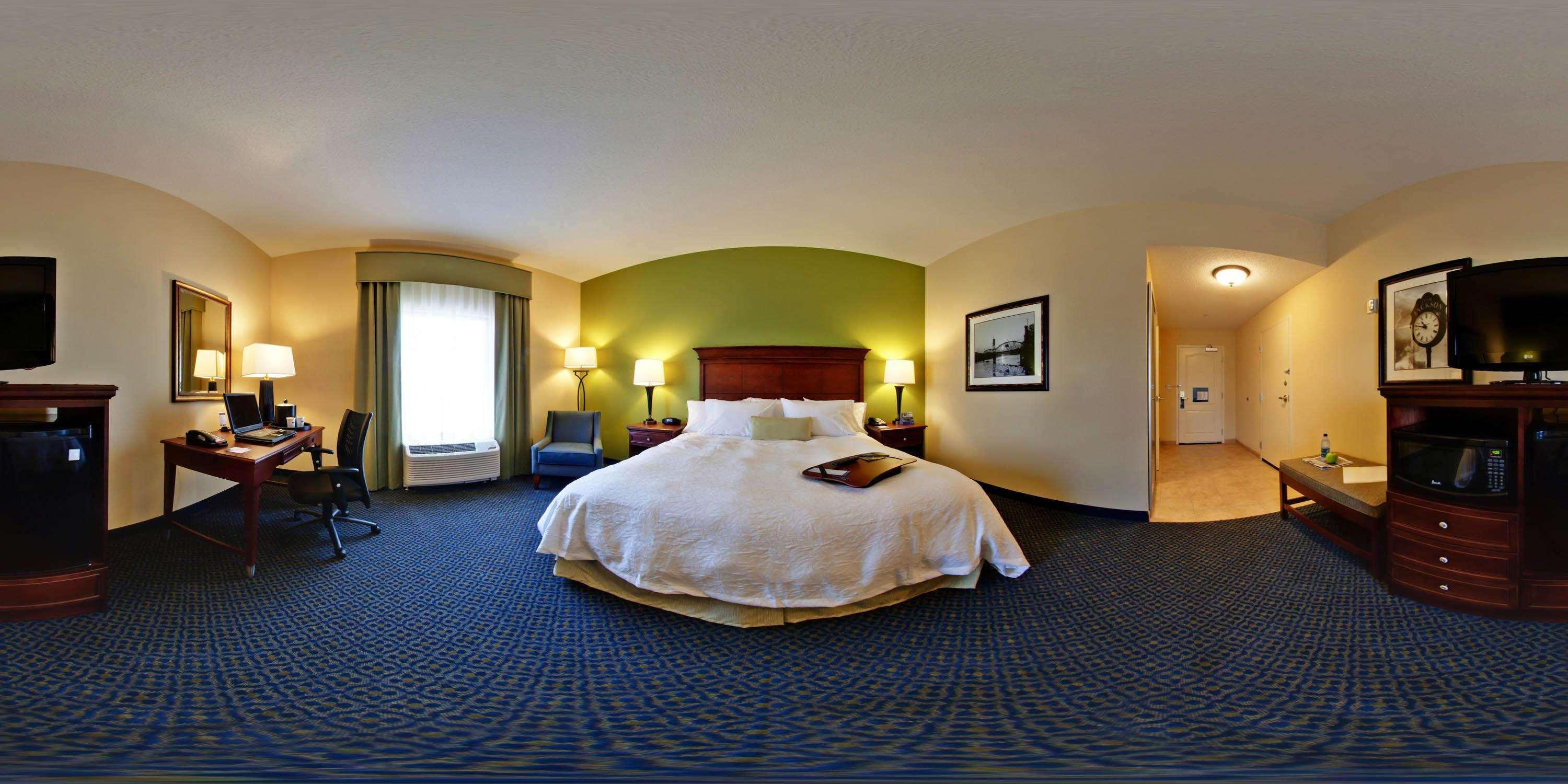 Hampton Inn Jackson-College Avenue Εξωτερικό φωτογραφία