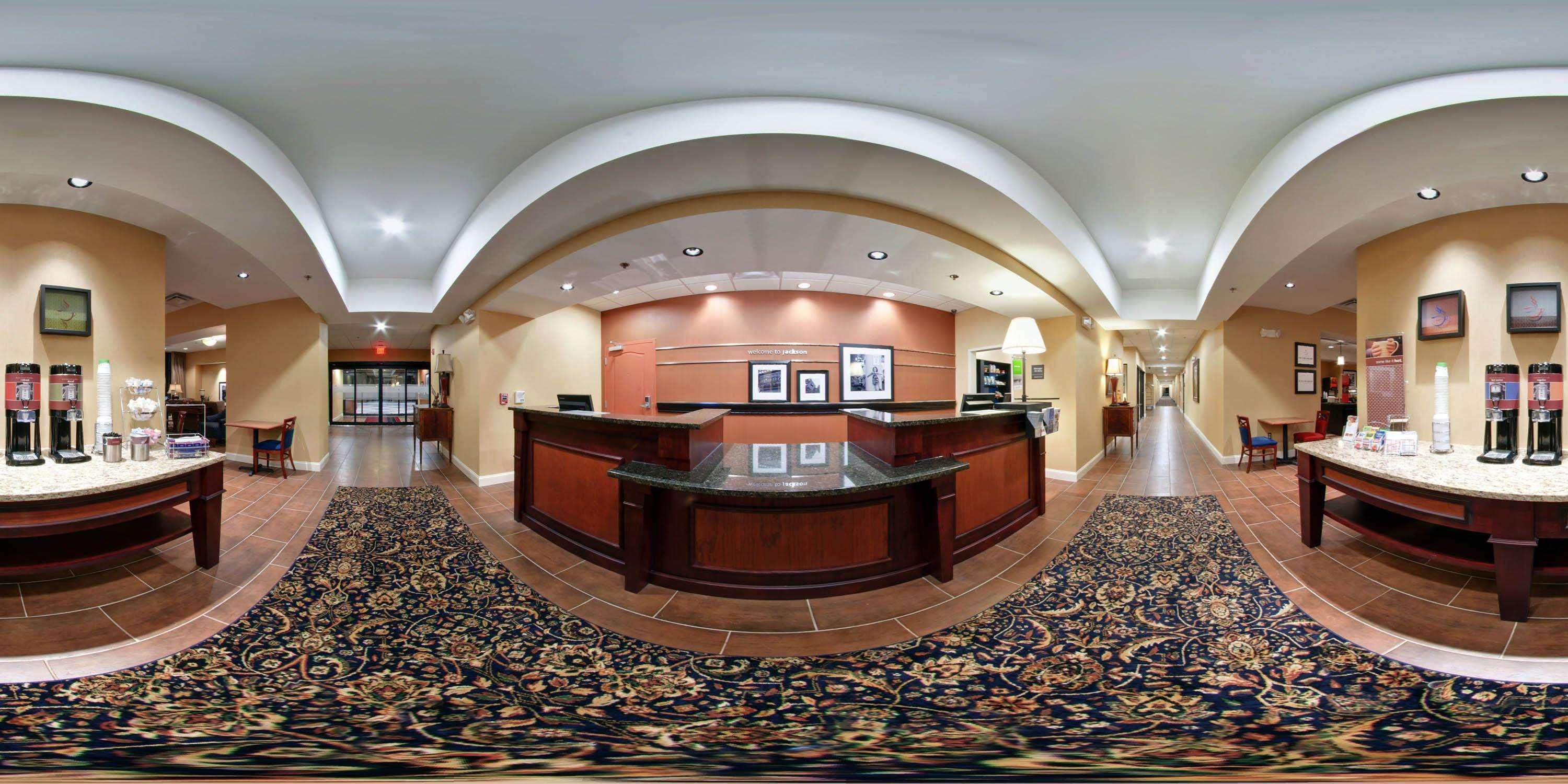 Hampton Inn Jackson-College Avenue Εξωτερικό φωτογραφία